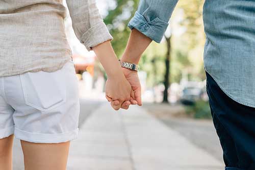 和异性牵手 和异性牵手