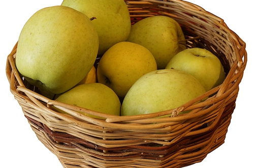 梦见山上好多梨和桃子