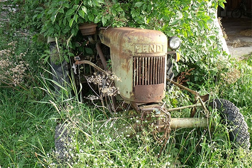 梦见拖拉机坏了 梦见拖拉机坏了