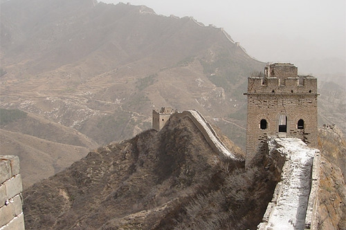 下雪爬长城 下雪爬长城